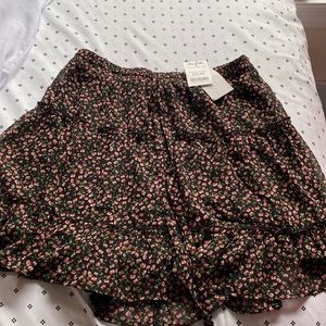 It’s a skirt for a girl. A large and was bought but never used
